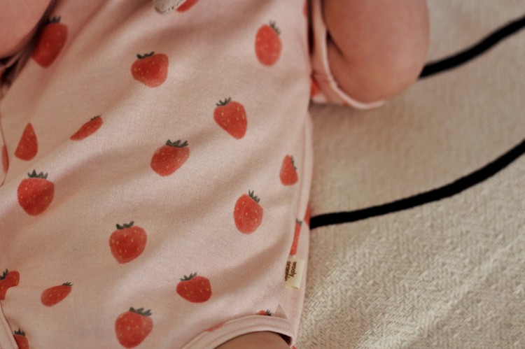 Body kopertowe z krótkim rękawem Truskawkowe Popołudnie