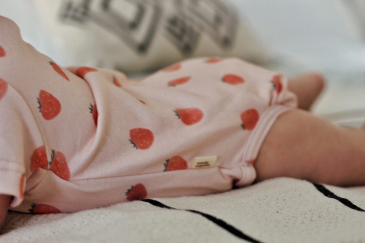 Body kopertowe z krótkim rękawem Truskawkowe Popołudnie